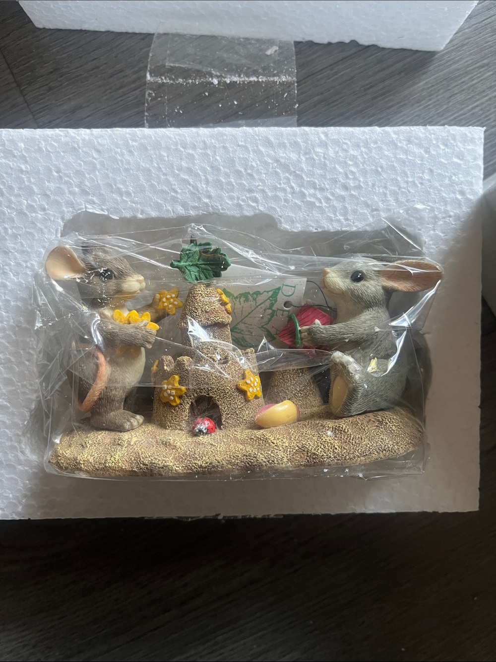 NWT Charming Tails building castles